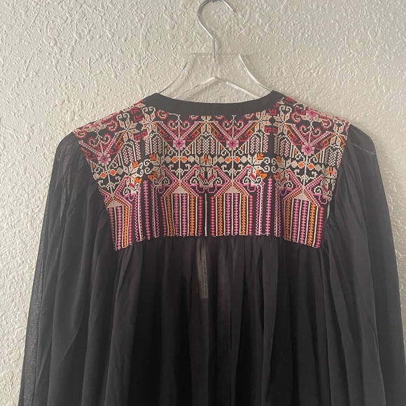 Love Stitch Boho Black Embroidered Kimono NWT S/M - Picture 8 of 15